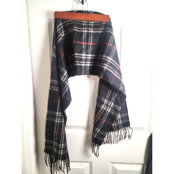 Charter Club 100% Cashmere Black & Red Plaid Fringed Scarf - Picture 1 of 6